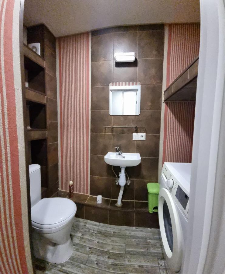 Comfort Iris Apart Chisinau Luaran gambar