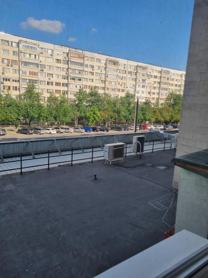 Comfort Iris Apart Chisinau Luaran gambar